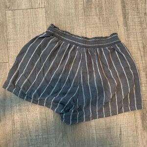 Universal Thread Charcoal Striped Shorts Size Xs fits like M